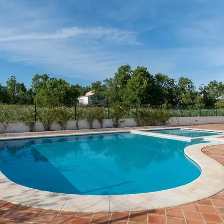 Beautiful With Terrace And A Pool Apartamento