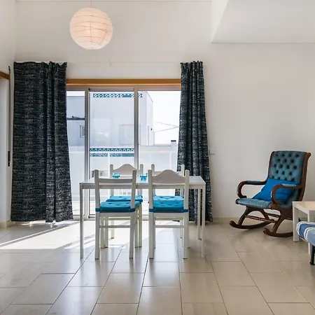 Beautiful With Terrace And A Pool Tavira