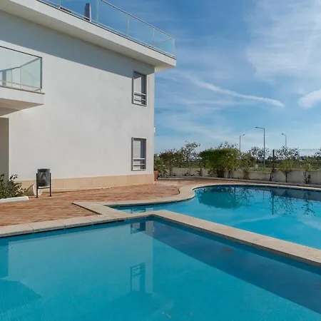 Beautiful With Terrace And A Pool Tavira